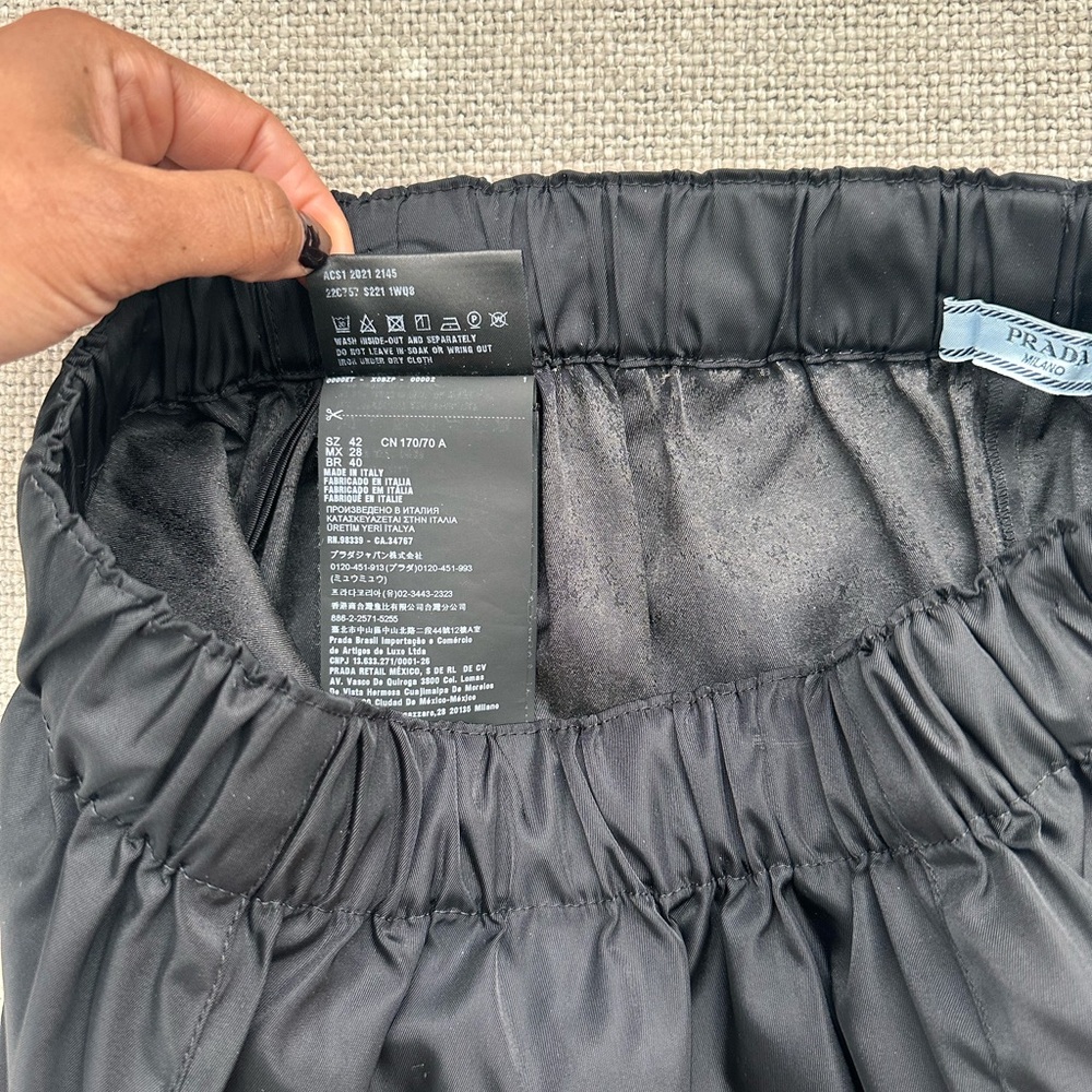 COPY - Prada Women’s ReNylon Shorts size 42 - Picture 8 of 9